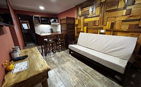 Patagonia Austral Suites - Cabaña con servicio de hotel - DESAYUNO INCLUIDO!